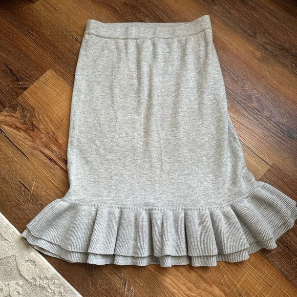 J. Crew Light Gray Midi Skirt with Ruffle Hem - Picture 1 of 3